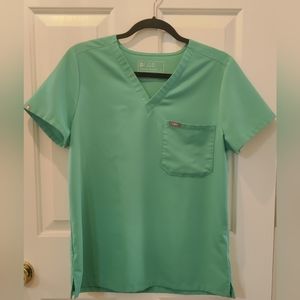 FIGS Surgical Green Scrub Petite Medium Set